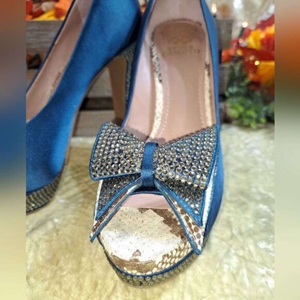 NWOB Vince Camuto Women's Grady Pump High Heel Ocean Blue & Gold Goddess - Picture 5 of 12